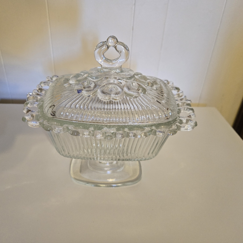 Indiana Glass Clear Lace-Edge Covered Candy Dish - Picture 4 of 16